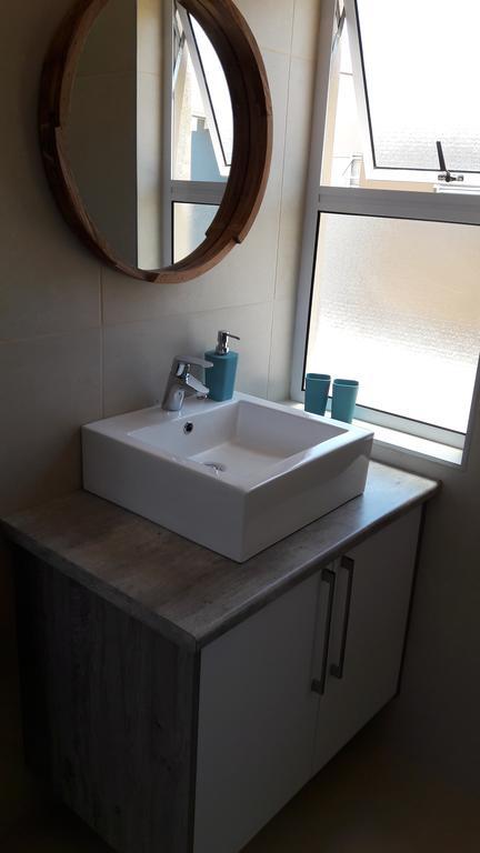 The Waterfront Cottage F12 Swakopmund Extérieur photo