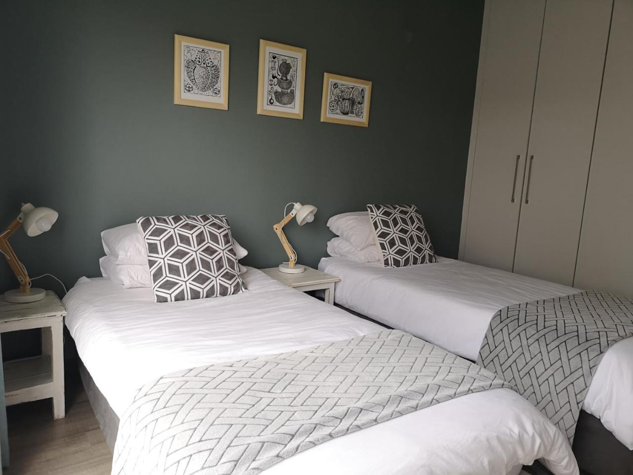 The Waterfront Cottage F12 Swakopmund Extérieur photo