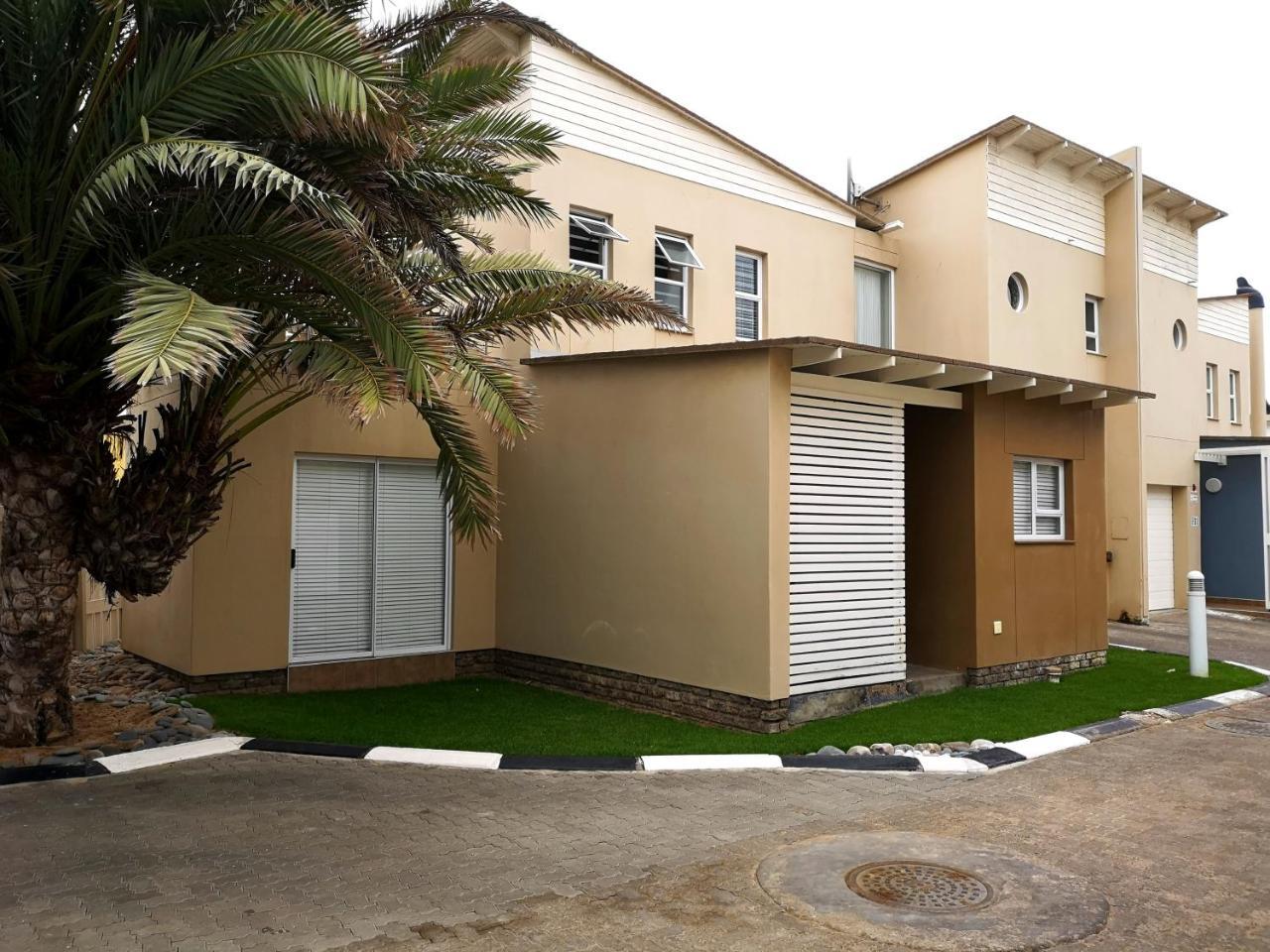 The Waterfront Cottage F12 Swakopmund Extérieur photo